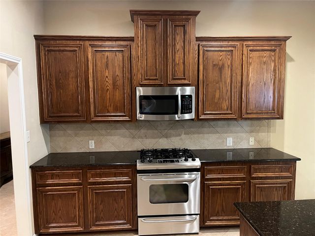 2904 Lakemist Court, League City, TX 77573