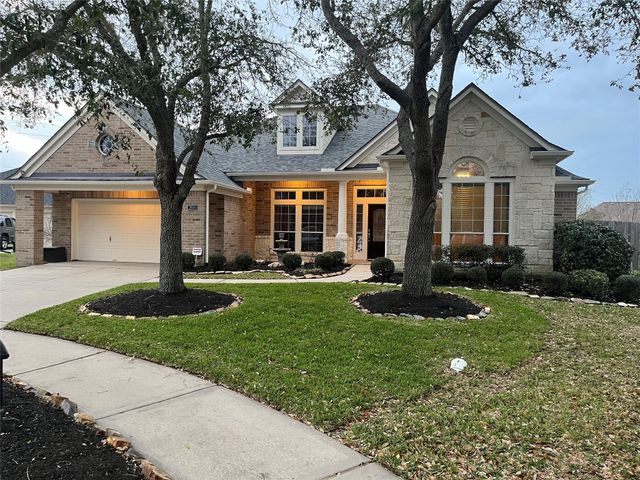 2904 Lakemist Court, League City, TX 77573