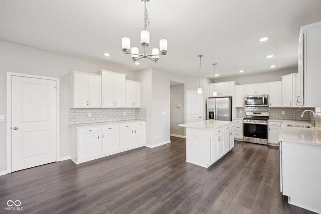 1634 Pelham Drive, Greenwood, IN 46143