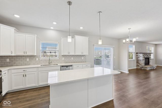 1634 Pelham Drive, Greenwood, IN 46143