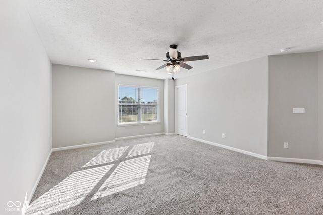 1634 Pelham Drive, Greenwood, IN 46143