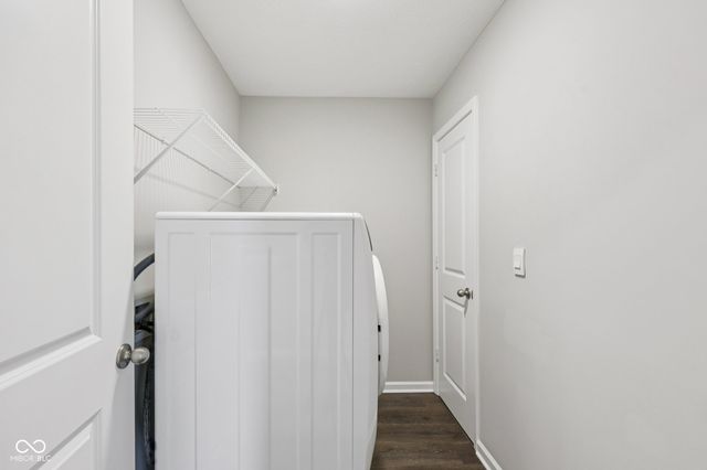 1634 Pelham Drive, Greenwood, IN 46143
