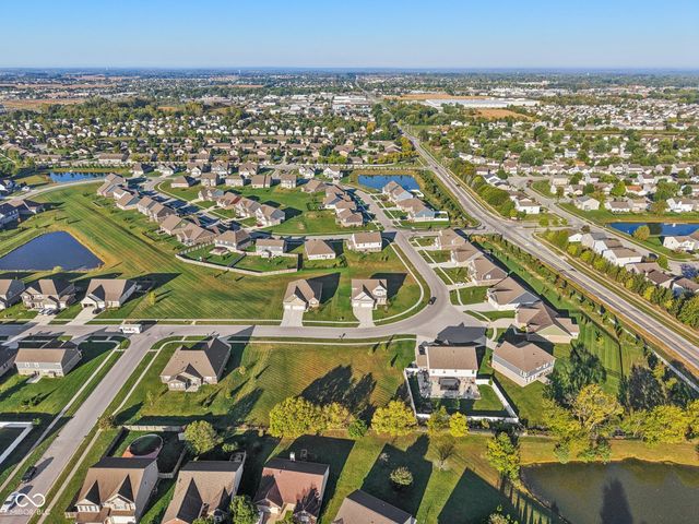 1634 Pelham Drive, Greenwood, IN 46143
