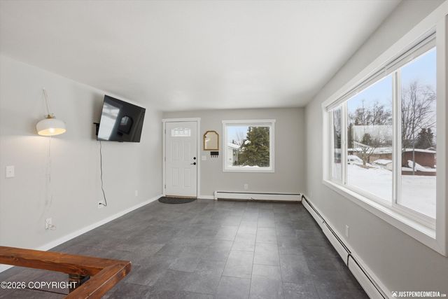 3010 Dawson Street, Anchorage, AK 99503