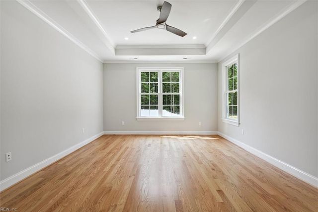 405 Octavia DR, Yorktown, VA 23693