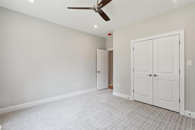 405 Octavia DR, Yorktown, VA 23693