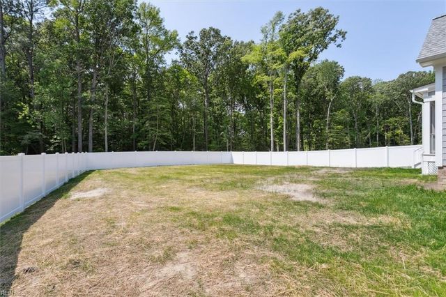 405 Octavia DR, Yorktown, VA 23693