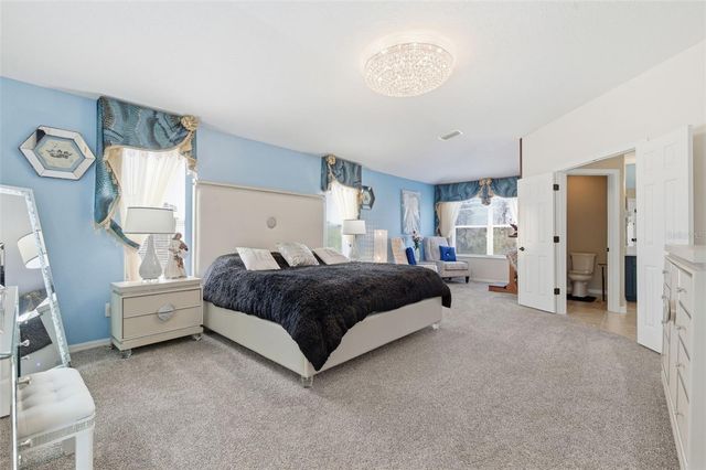 18441 NEW LONDON AVENUE, Land O Lakes, FL 34638