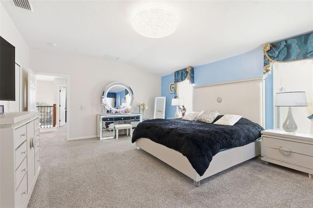 18441 NEW LONDON AVENUE, Land O Lakes, FL 34638