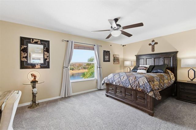 18441 NEW LONDON AVENUE, Land O Lakes, FL 34638