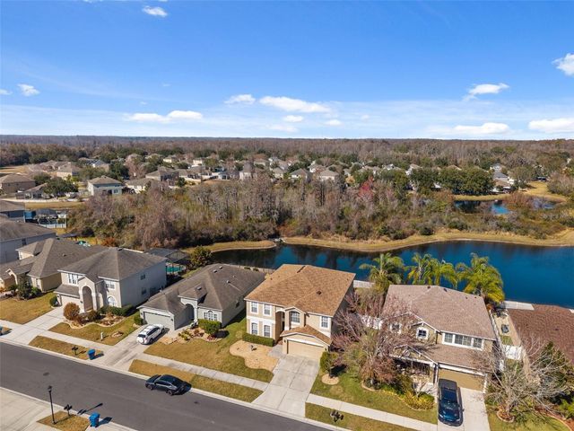 18441 NEW LONDON AVENUE, Land O Lakes, FL 34638