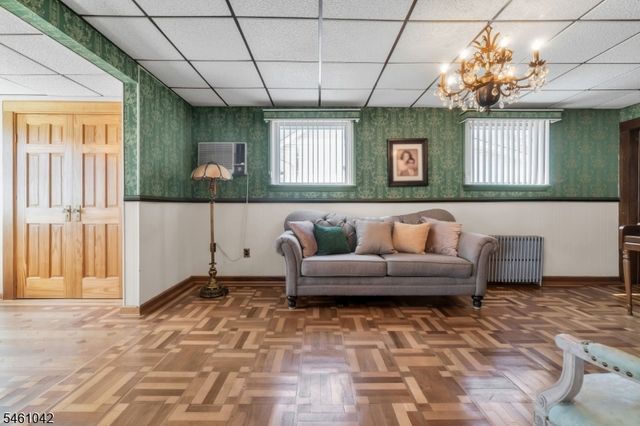 246 E 8Th St, Clifton City, NJ 07011
