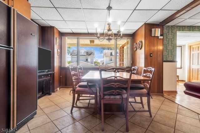 246 E 8Th St, Clifton City, NJ 07011