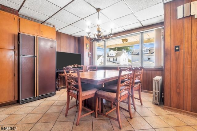246 E 8Th St, Clifton City, NJ 07011