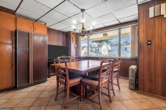 246 E 8Th St, Clifton City, NJ 07011
