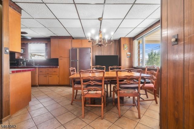 246 E 8Th St, Clifton City, NJ 07011