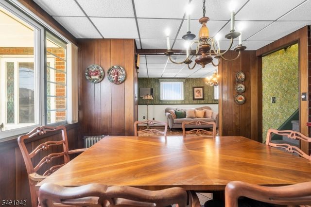 246 E 8Th St, Clifton City, NJ 07011