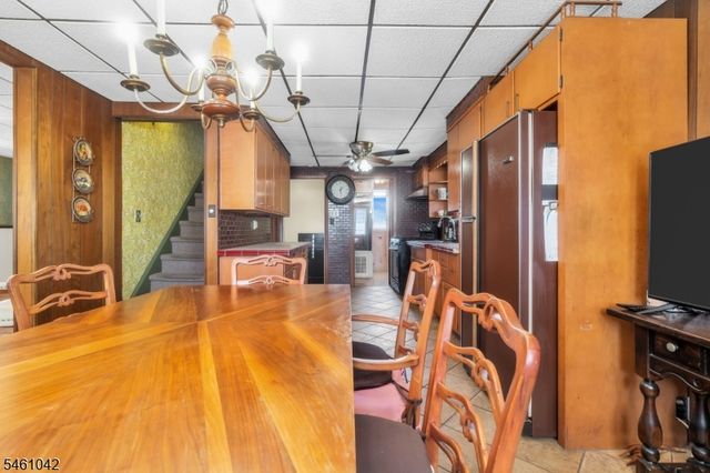 246 E 8Th St, Clifton City, NJ 07011