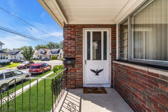 246 E 8Th St, Clifton City, NJ 07011