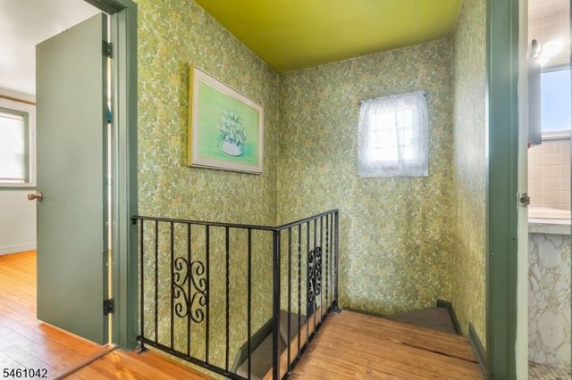 246 E 8Th St, Clifton City, NJ 07011
