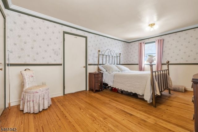 246 E 8Th St, Clifton City, NJ 07011