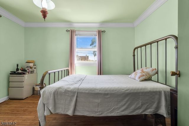 246 E 8Th St, Clifton City, NJ 07011