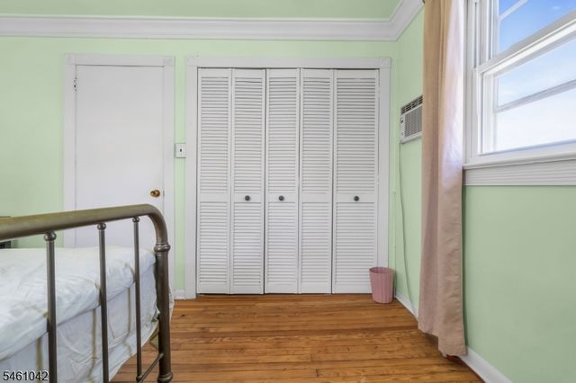 246 E 8Th St, Clifton City, NJ 07011