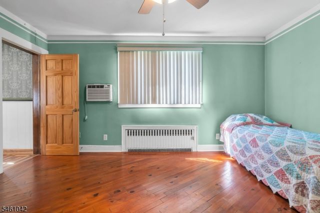 246 E 8Th St, Clifton City, NJ 07011