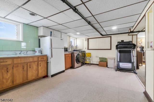 246 E 8Th St, Clifton City, NJ 07011