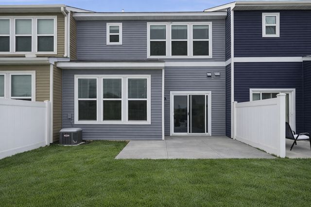 9669 4th Street Lane N, Lake Elmo, MN 55042