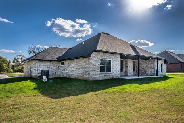 2260 County Road 1270, Blanchard, OK 73010