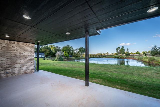 2260 County Road 1270, Blanchard, OK 73010