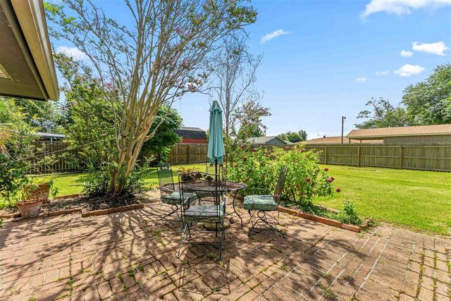 110 Dubach, Sulphur, LA 70663