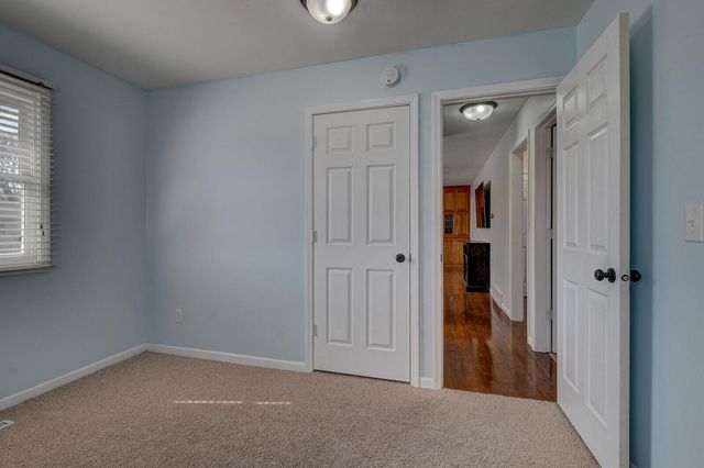 17 WINDSOR Avenue, Council Bluffs, IA 51503