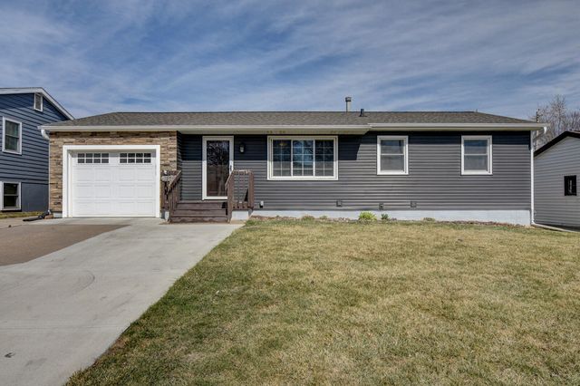 17 WINDSOR Avenue, Council Bluffs, IA 51503