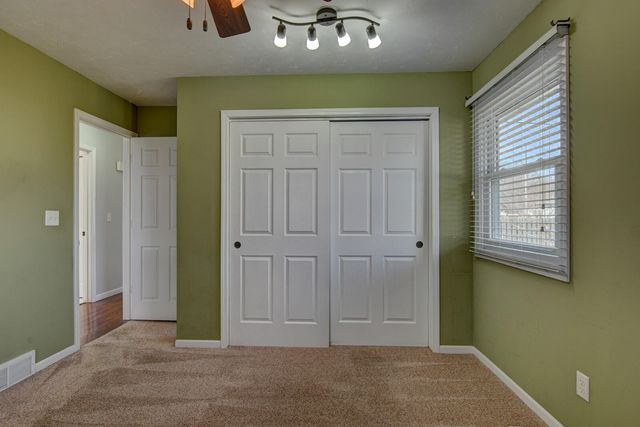 17 WINDSOR Avenue, Council Bluffs, IA 51503