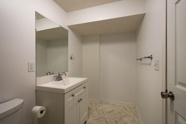 17 WINDSOR Avenue, Council Bluffs, IA 51503