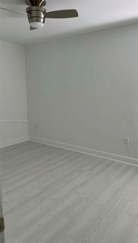 9159 SW 77th Ave 101, Miami, FL 33156