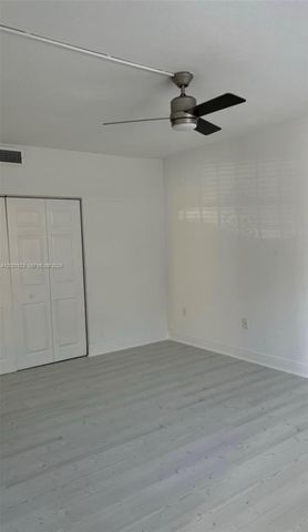9159 SW 77th Ave 101, Miami, FL 33156