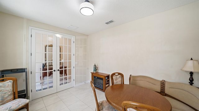 374 Convex Ln, St Augustine, FL 32095