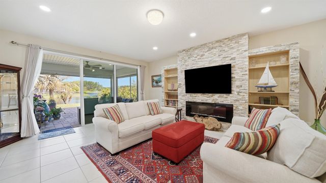 374 Convex Ln, St Augustine, FL 32095