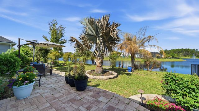 374 Convex Ln, St Augustine, FL 32095