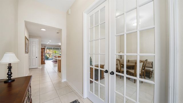 374 Convex Ln, St Augustine, FL 32095