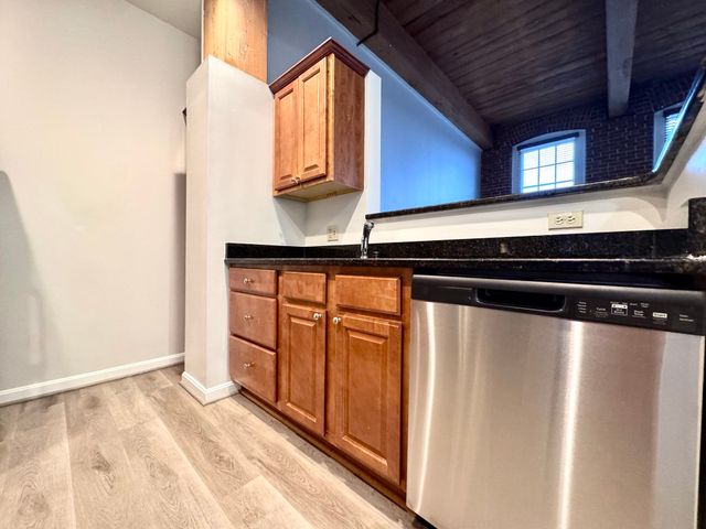 4 Bishop Street 113, Framingham, MA 01702