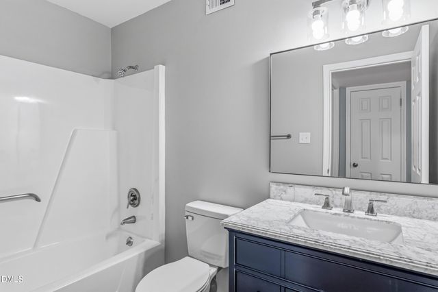 102 Cornwallis Drive, Mebane, NC 27302
