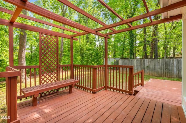102 Cornwallis Drive, Mebane, NC 27302