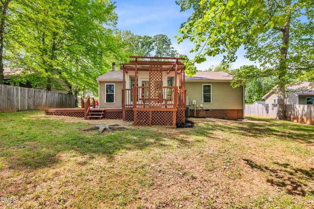 102 Cornwallis Drive, Mebane, NC 27302