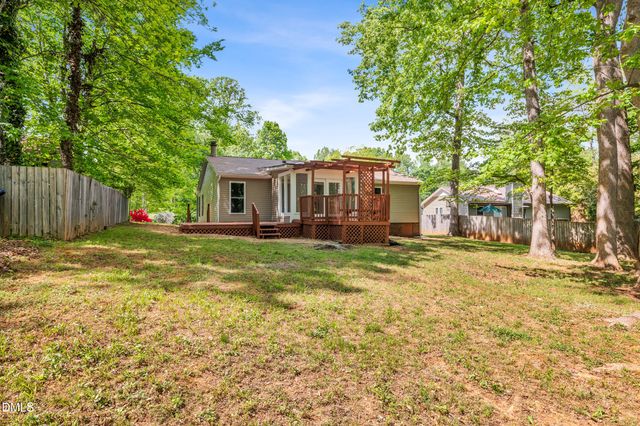 102 Cornwallis Drive, Mebane, NC 27302