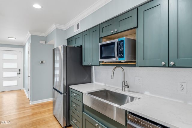 102 Cornwallis Drive, Mebane, NC 27302