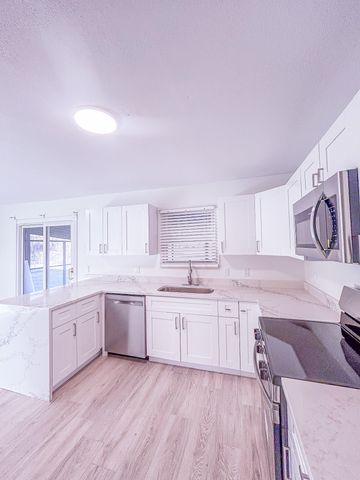 783 N Farm Ct, Murfreesboro, TN 37128